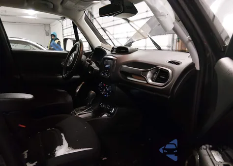 2022 Jeep Renegade Latitude 4X4 z USA, uszkodzony, nr VIN ZACNJDB14NPN61705